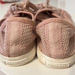 Tretorn mesh tennis shoes. Blush pink.